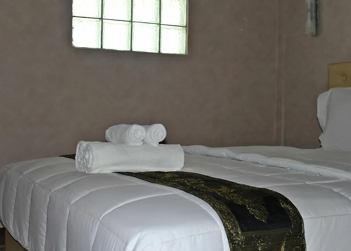 Everest Boutique Hotel 3*